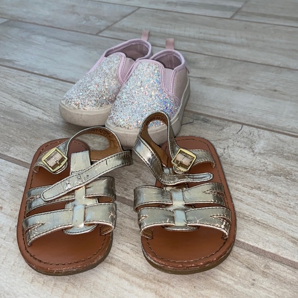 Cole Haan Other - Cole Haan Baby Toddler Girls Gold Sandals Oshkosh Slip On Glittery Shoe Size 6